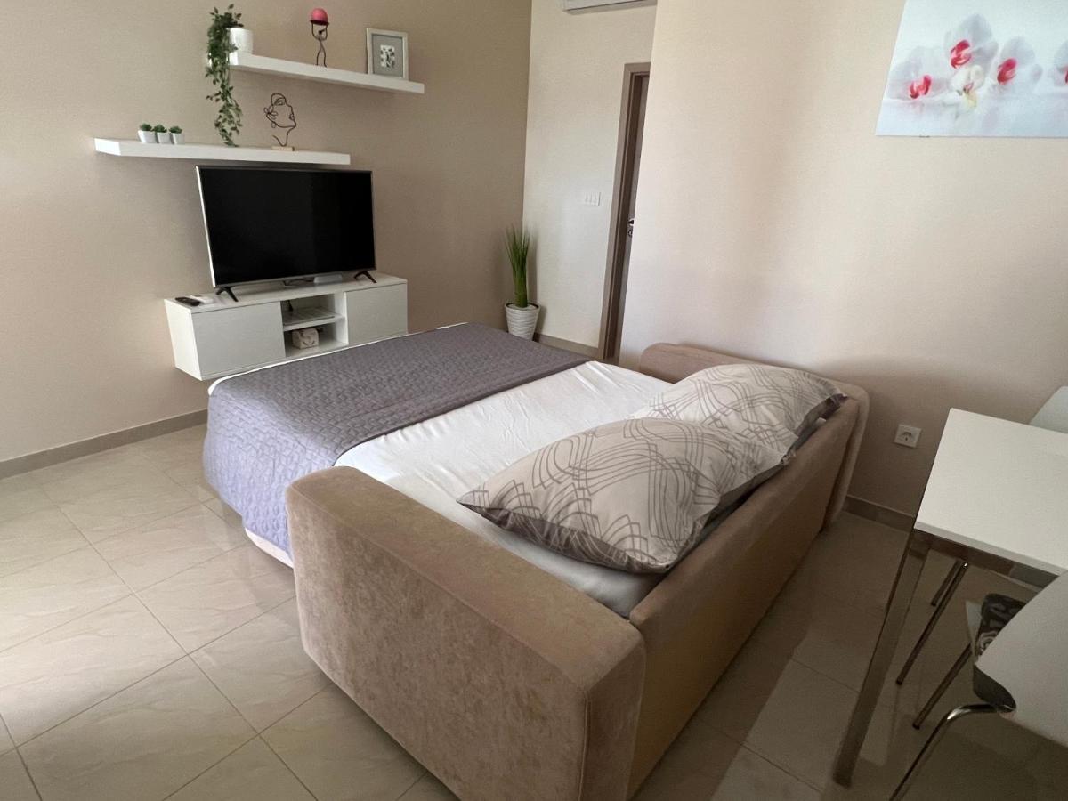 Apartmani Nina I Niko อูกล์ยัน ห้อง รูปภาพ