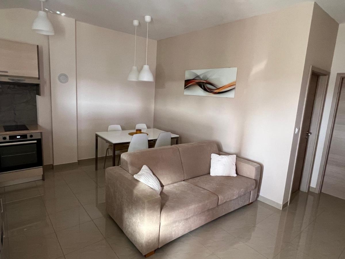 Apartmani Nina I Niko อูกล์ยัน ห้อง รูปภาพ