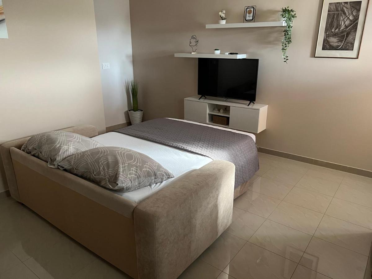 Apartmani Nina I Niko อูกล์ยัน ห้อง รูปภาพ